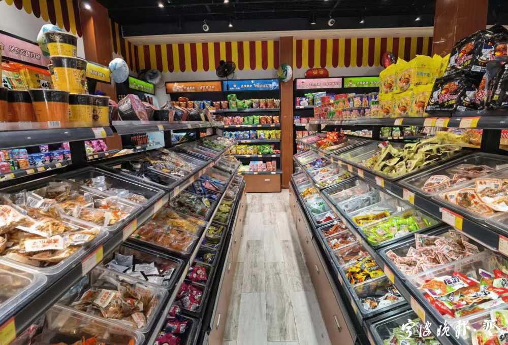 深读！“老婆大人”现关店危机，零食专卖还是好生意吗？