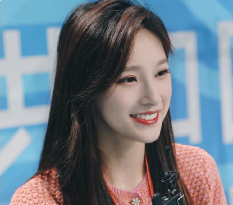 90后漂亮主持人,90岁最漂亮的主持人