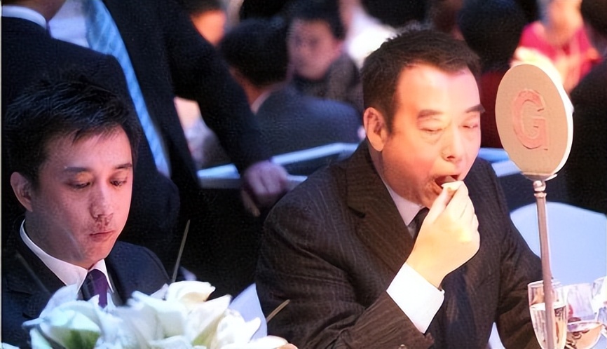 陈凯歌为何弃倪萍选陈红,陈红回应插足陈凯歌与倪萍事件