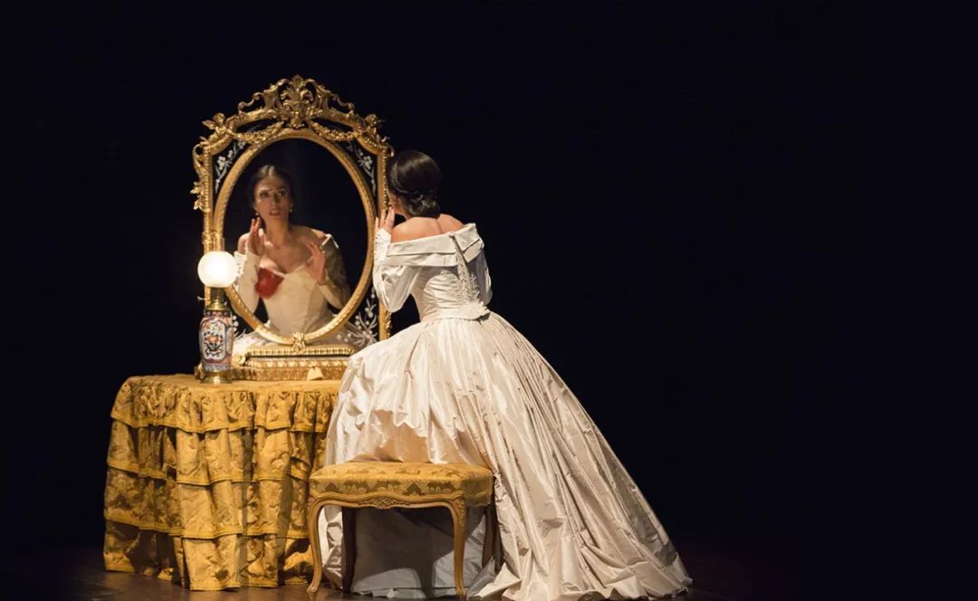 一日一期的经典，第十三日：得不到的永远在骚动