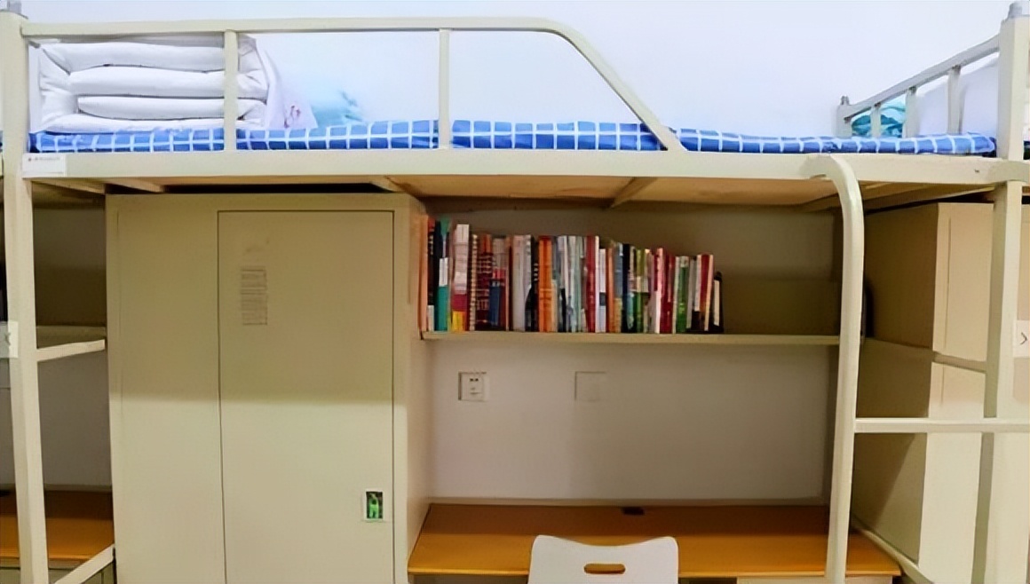 五十三度橙宿舍,五十三度橙教务