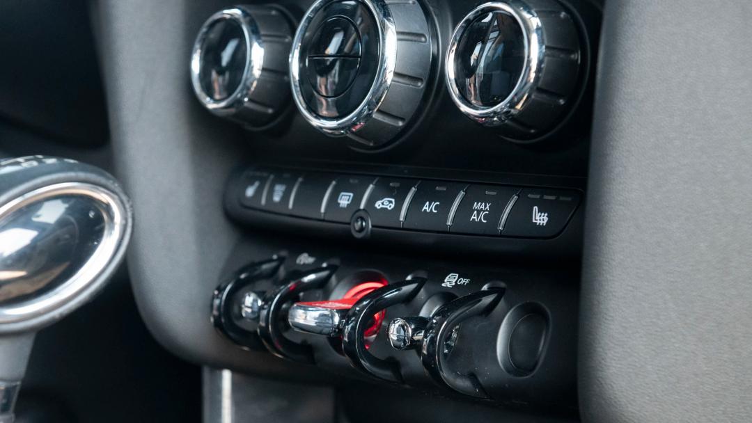 买高颜值轿车选这5款错不了,想要务实低调的代步车选它不会错