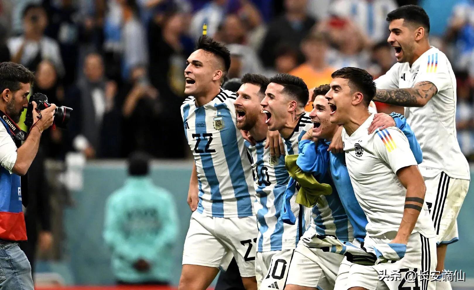 阿根廷队进决赛,阿根廷夺冠后梅西与迪马利亚相拥
