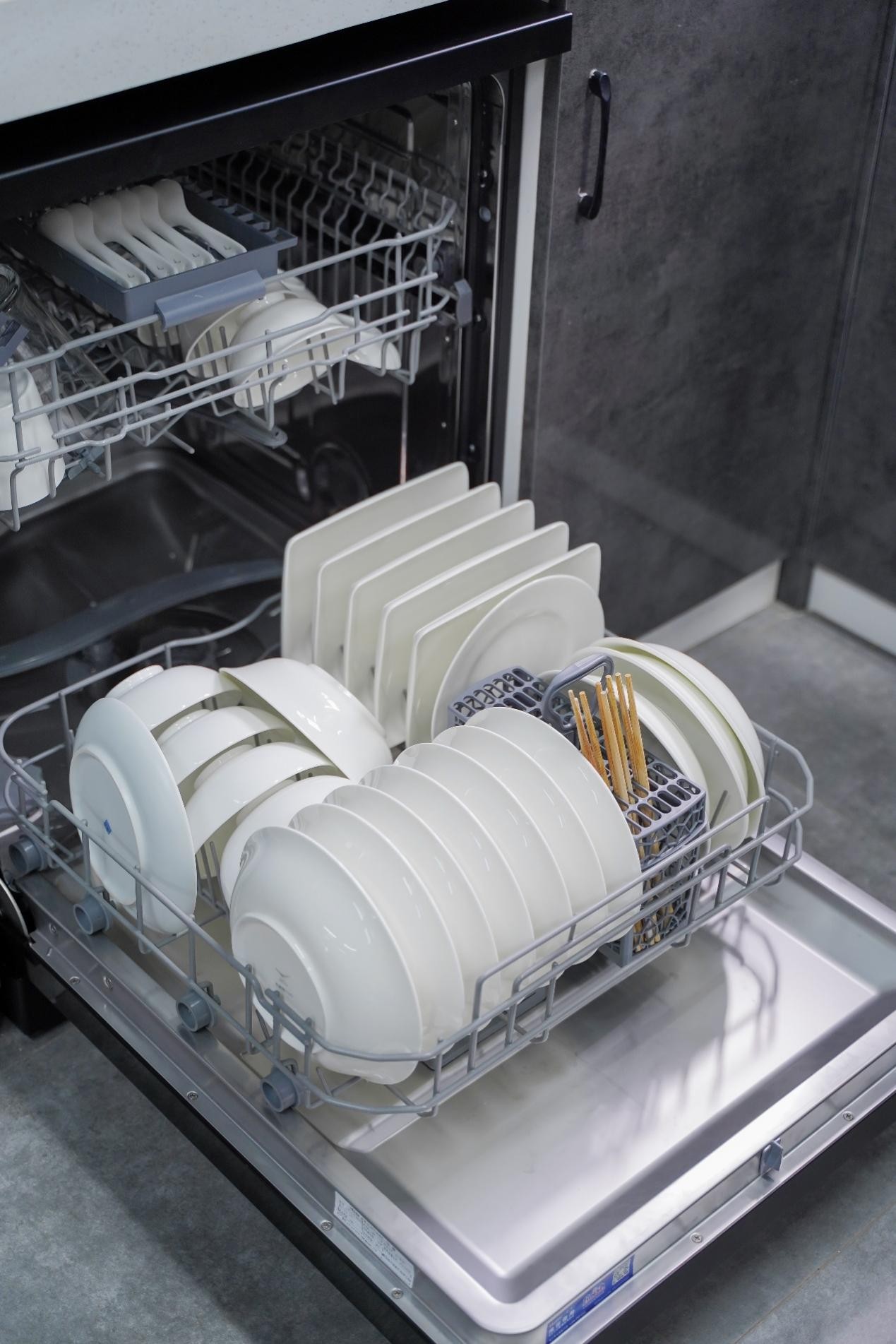 青年人失业率多少合理,青年失业率高有什么影响