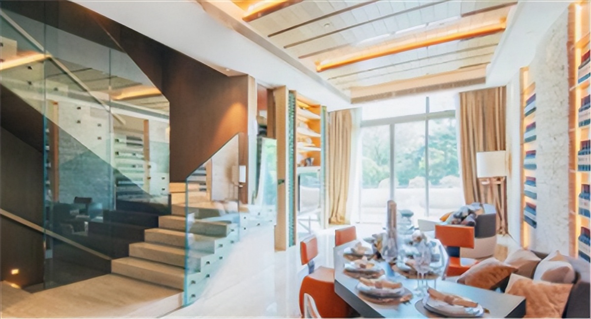 蔡奎和吴亚军离婚原因,蔡奎身价有多少亿