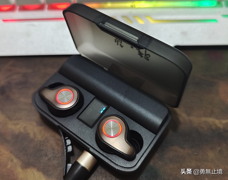 蓝牙耳机和入耳式耳机哪个音质好,和苹果耳机音质差不多的蓝牙耳机