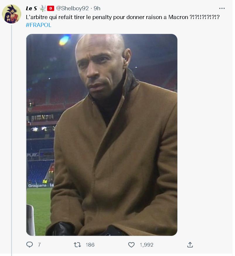 马克龙裁判,裁判马克龙