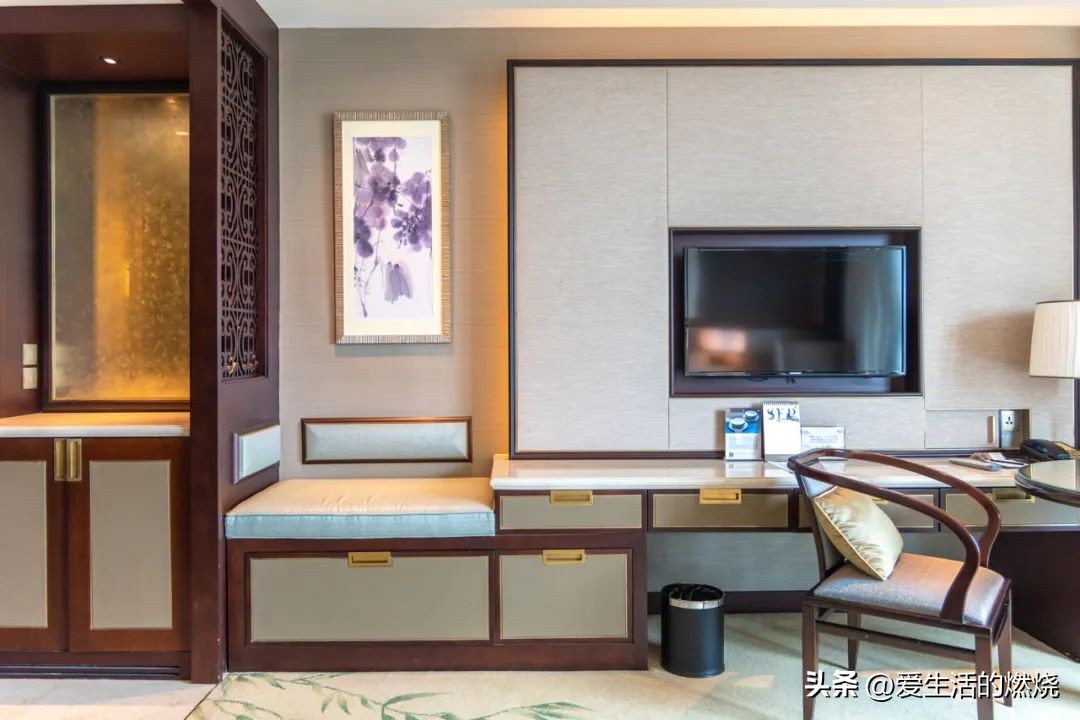 扬州香格里拉三把刀,香格里拉三把刀