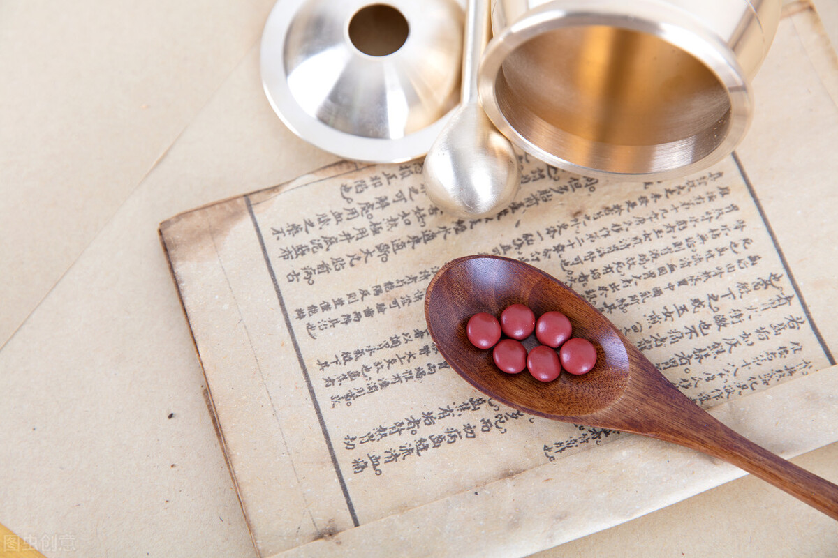 4个中成药，降压、抗凝、改善心功能，用于高血压致眩晕、头痛等