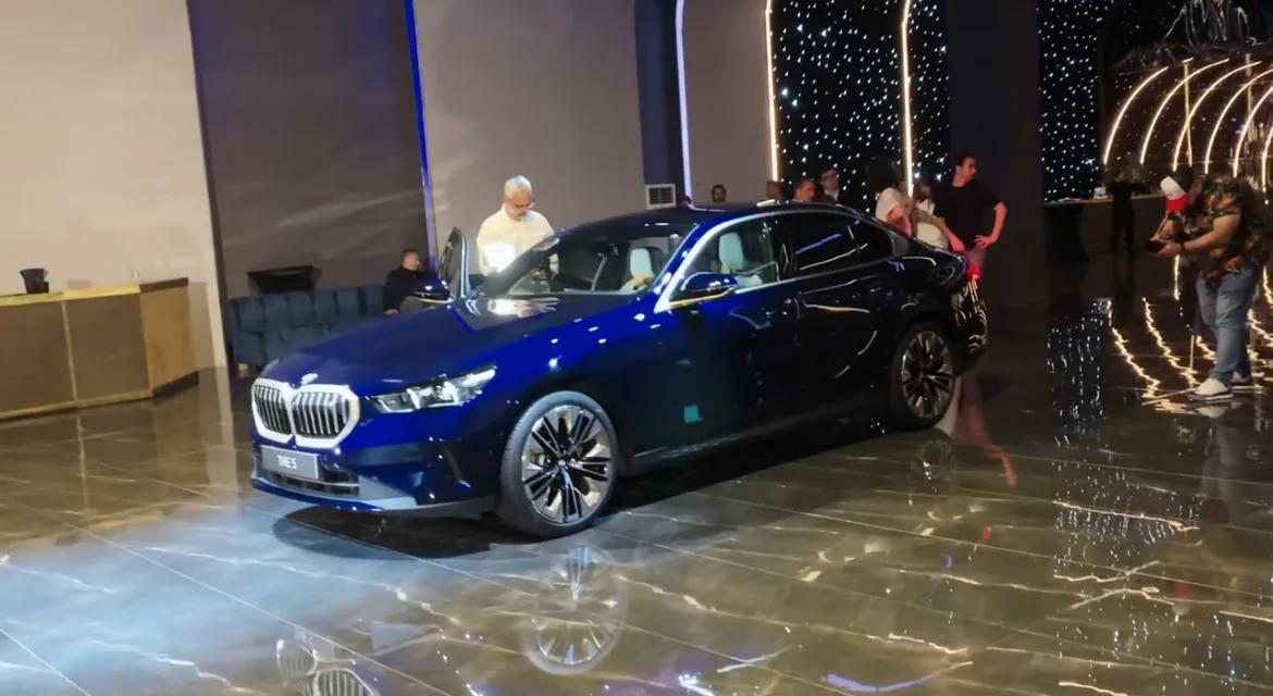 新款宝马520i,全新宝马520i