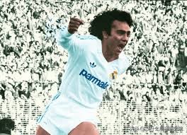 比C罗还自恋，皇马球员家里有两尊他的雕像，每次经过都驻足