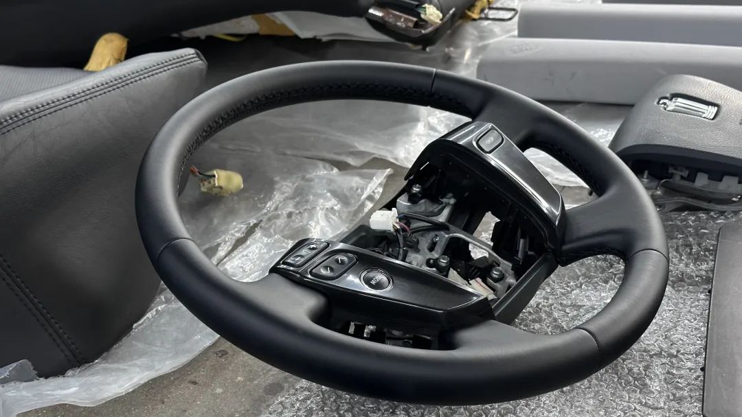 13代半皇冠底盘松散回炉重造,十三代皇冠彻底整备