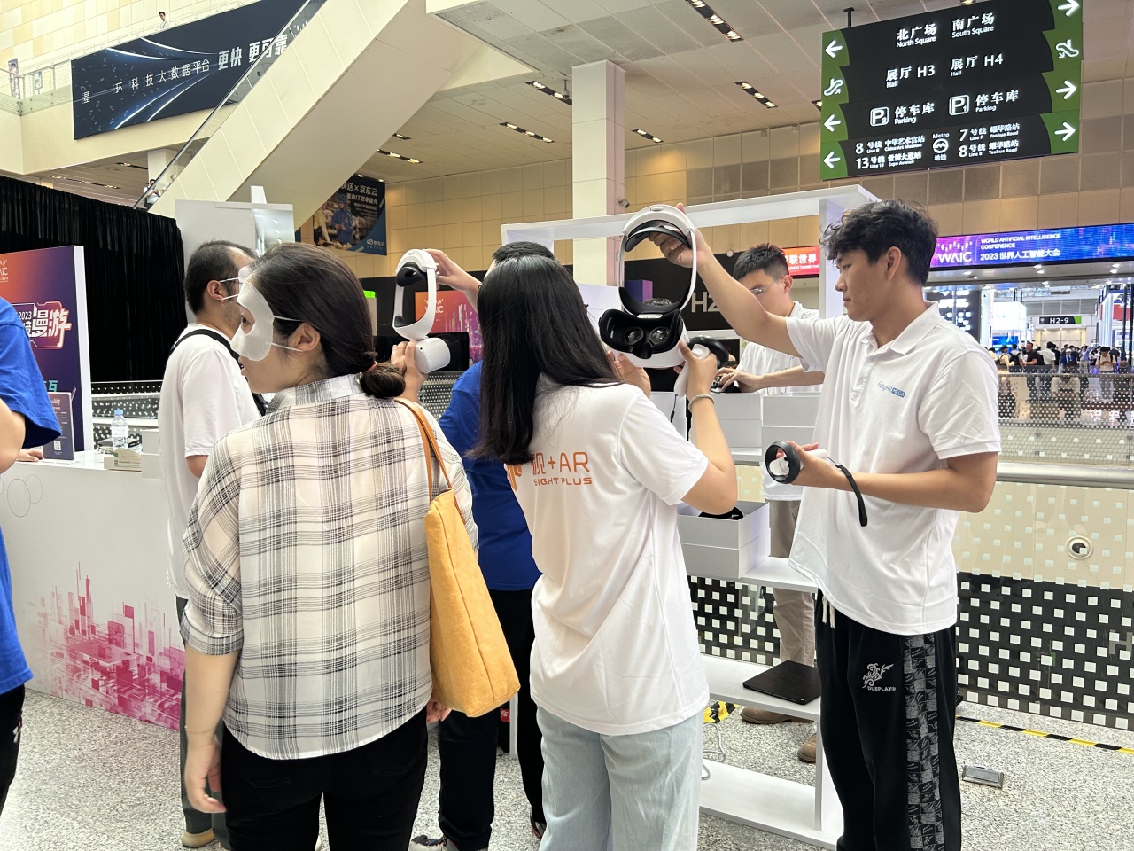 智联世界ai智能,智联世界生成未来宣传片