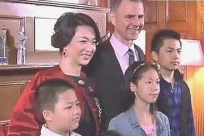 当过兵的孙俪和张译,当过兵的孙俪张译