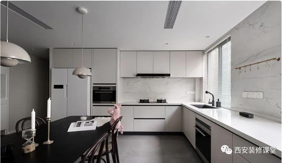 厨房放冰箱一般预留多大尺寸,厨房没地方放冰箱放哪里好