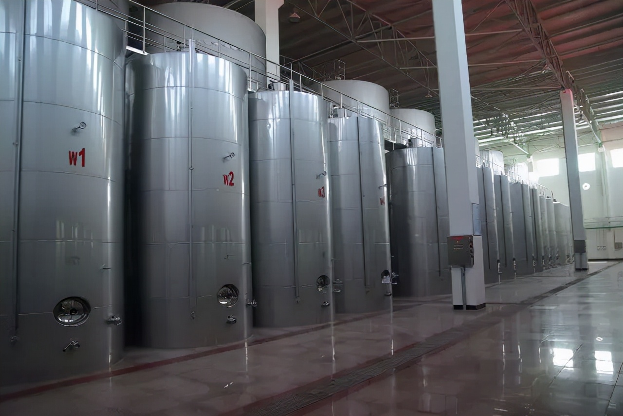 戎子酒庄红酒保质期多少年,戎子酒庄一箱六瓶红酒