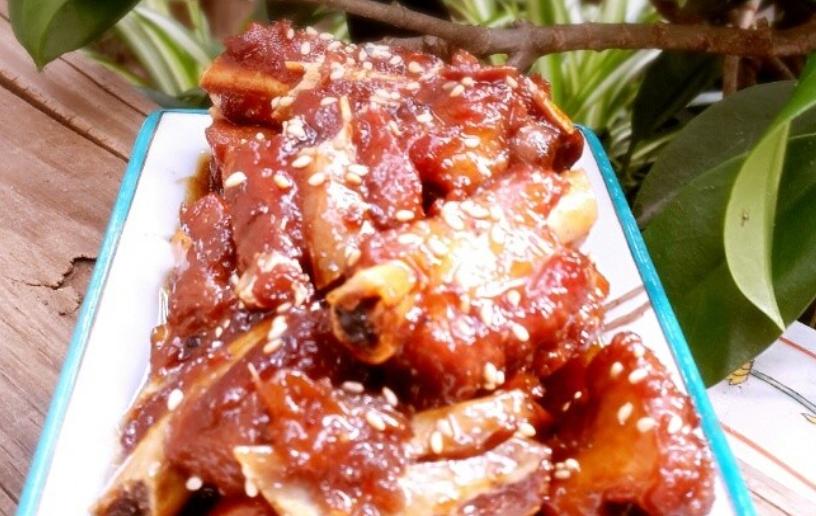 脾胃虚湿气重先健脾胃还是先祛湿,脾胃差湿气重喝什么补汤