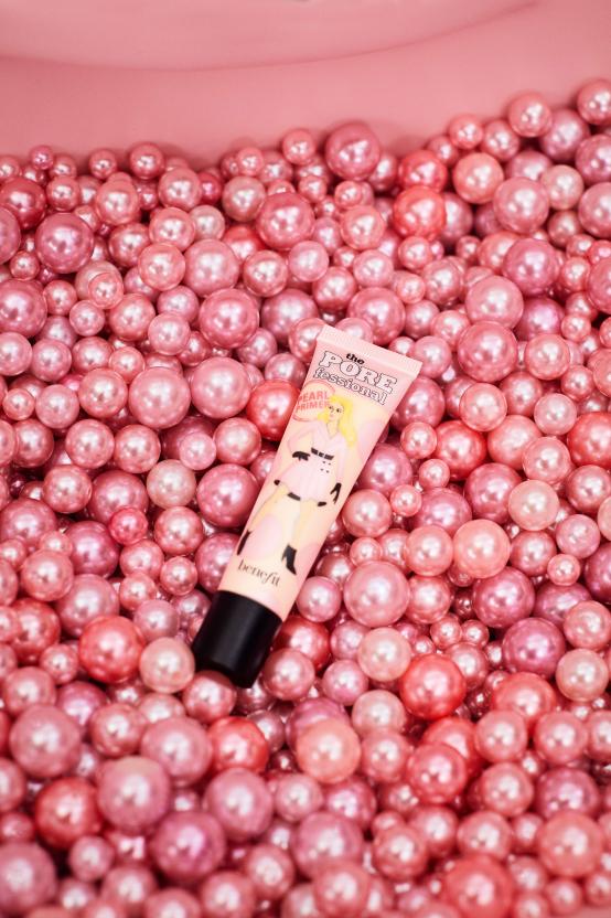 甜蜜加“贝”Benefit贝玲妃甄选多重情人节单品,演绎心动时刻