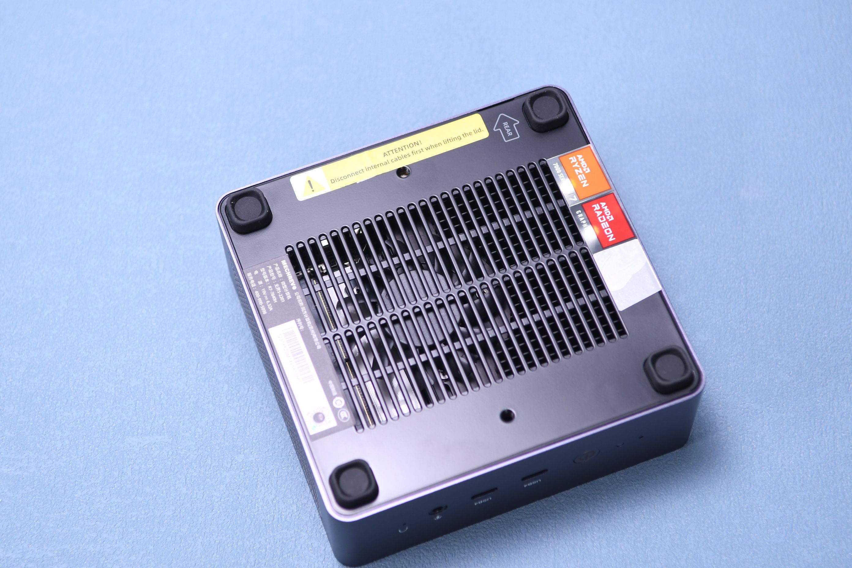 r77840h游戏笔记本,r7-7840hs机械革命