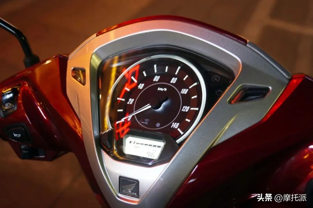 本田lead125综合评测,降价3000的本田lead125值得购买吗