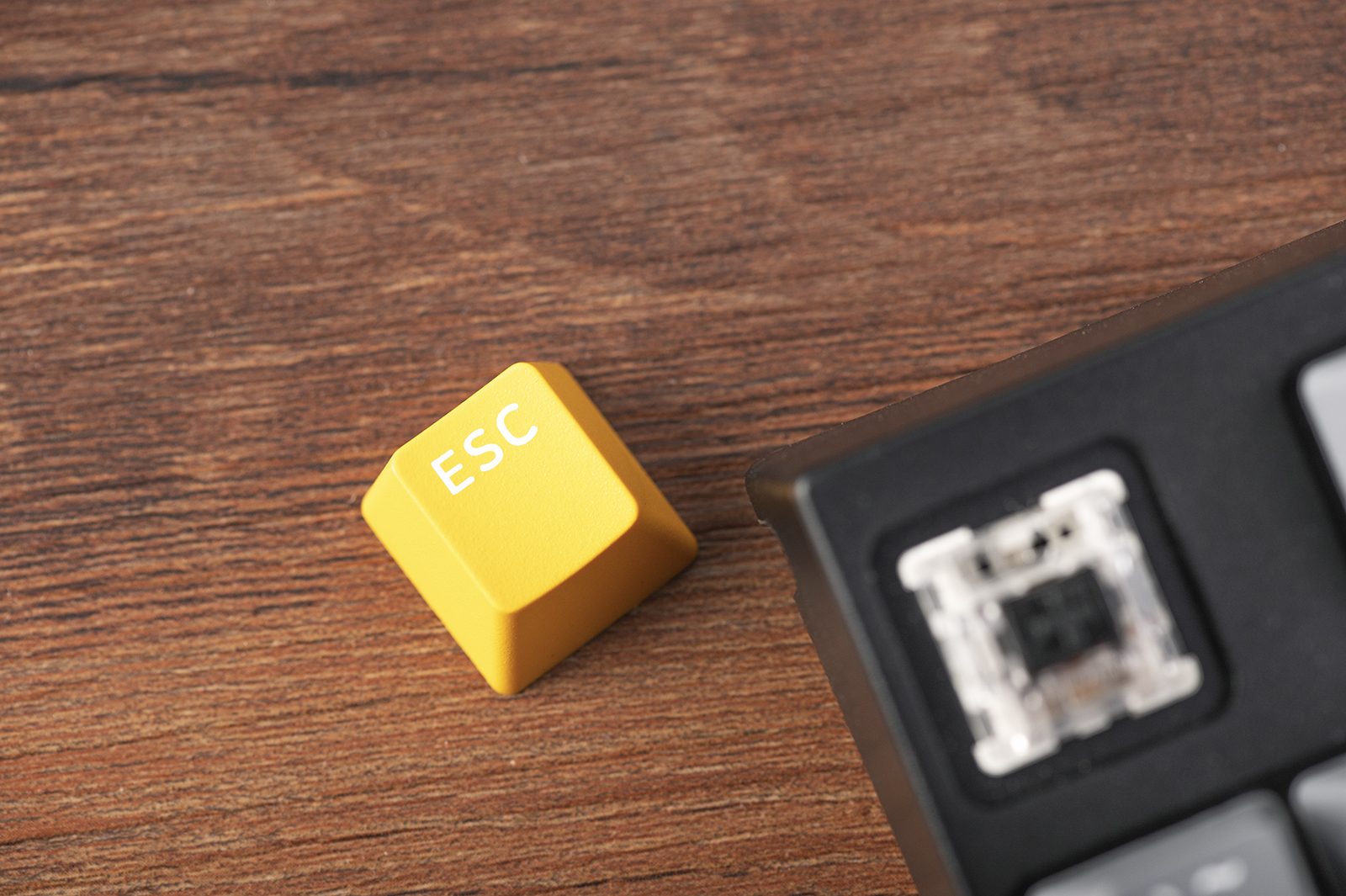 迪摩键盘f87茶轴,迪摩f87歼星舰手托