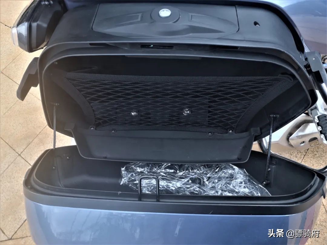 国产小金翼摩托车,国产贝纳利600cc旅行车