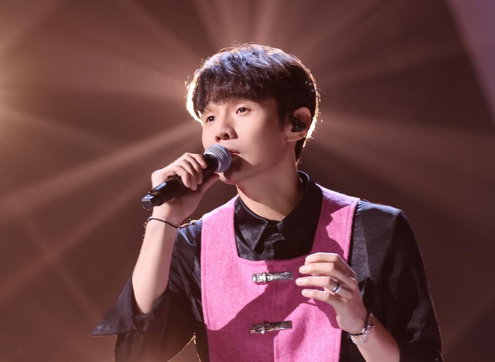 蔡子伊伍珂玥颜值实力大对比,蔡子伊和伍珂玥什么关系