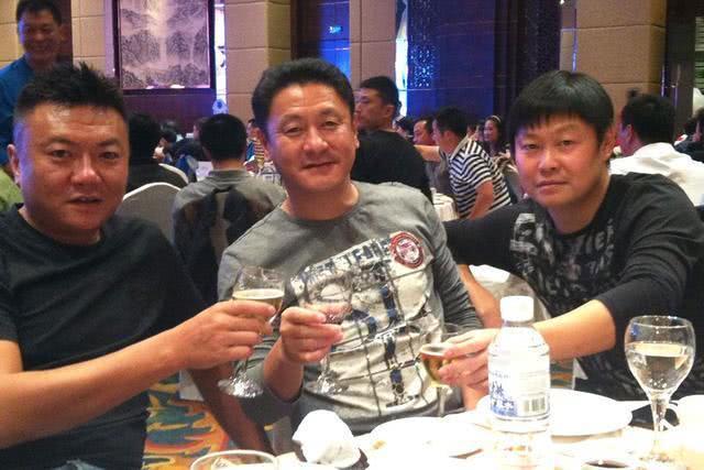 魏群马明宇姚夏开着宝马离开成都,马明宇黎兵姚夏魏群出战老甲a