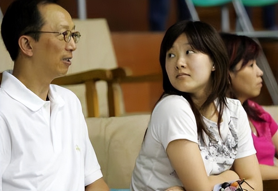 跳水女王伏明霞发福明显,跳水皇后伏明霞吉尼斯世界纪录