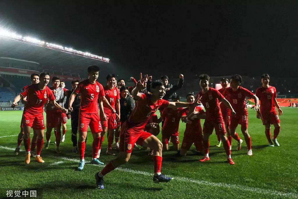 中国男足战胜越南晋级希望,中国男足战胜卡塔尔出线
