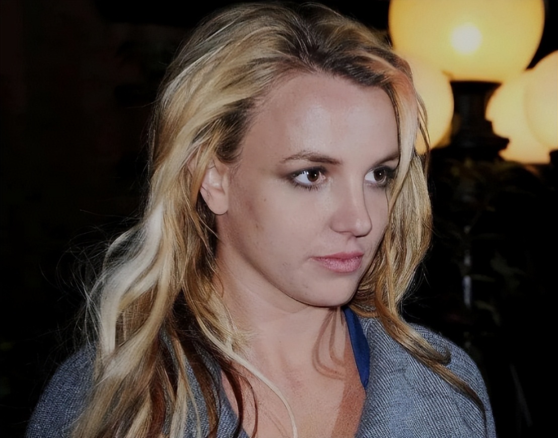 “小甜甜”被父亲在体内放节育器，奴役她13年，禁止让她见孩子