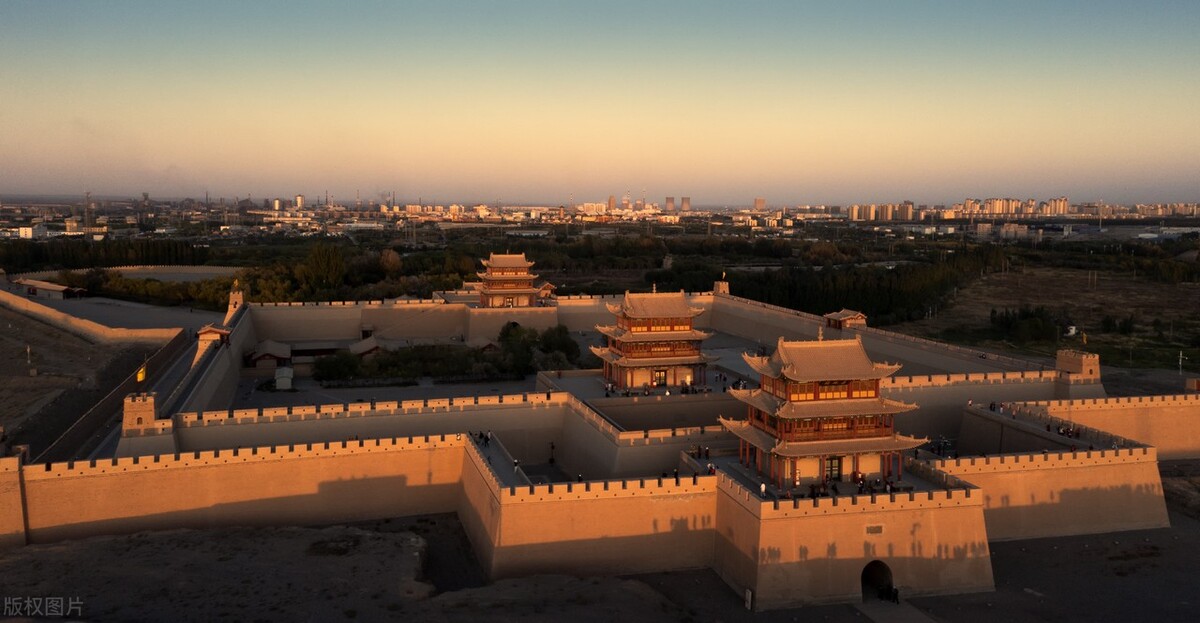 所有人都生活在异乡,异乡人想念自己的故乡