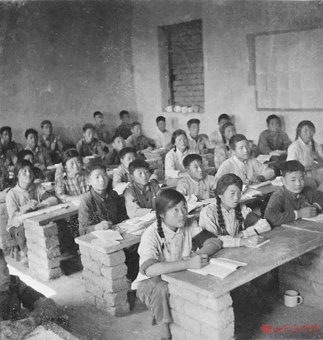 回忆小学生活例文,回忆小学生活册子