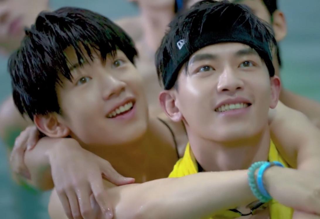 不请流量、不谈恋爱,电影《五个扑水的少年》如何逆袭成为黑马?