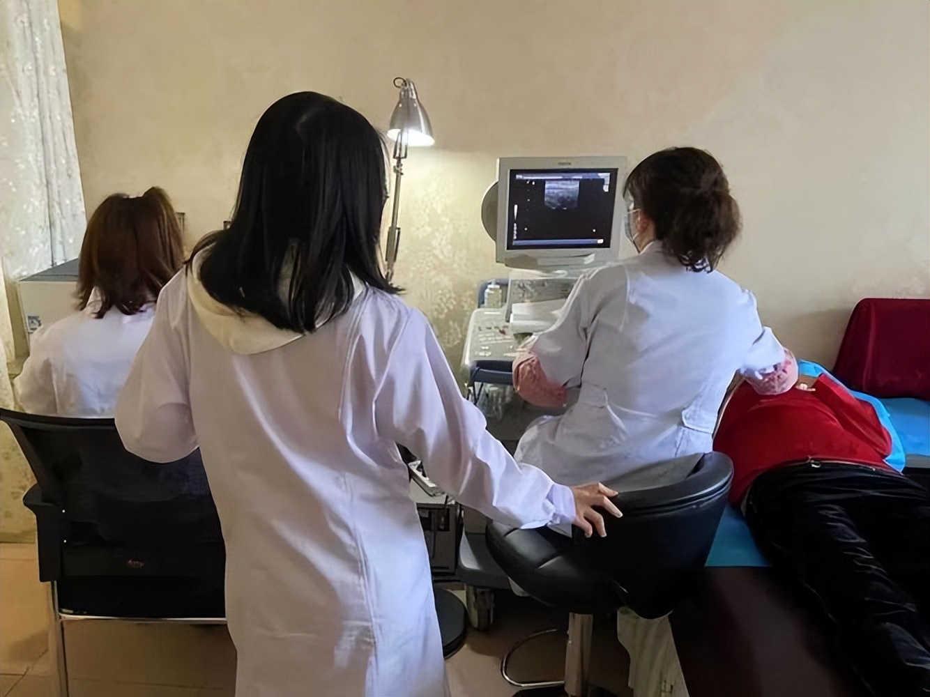 女子查出双子宫,女子被查出有“双子宫”