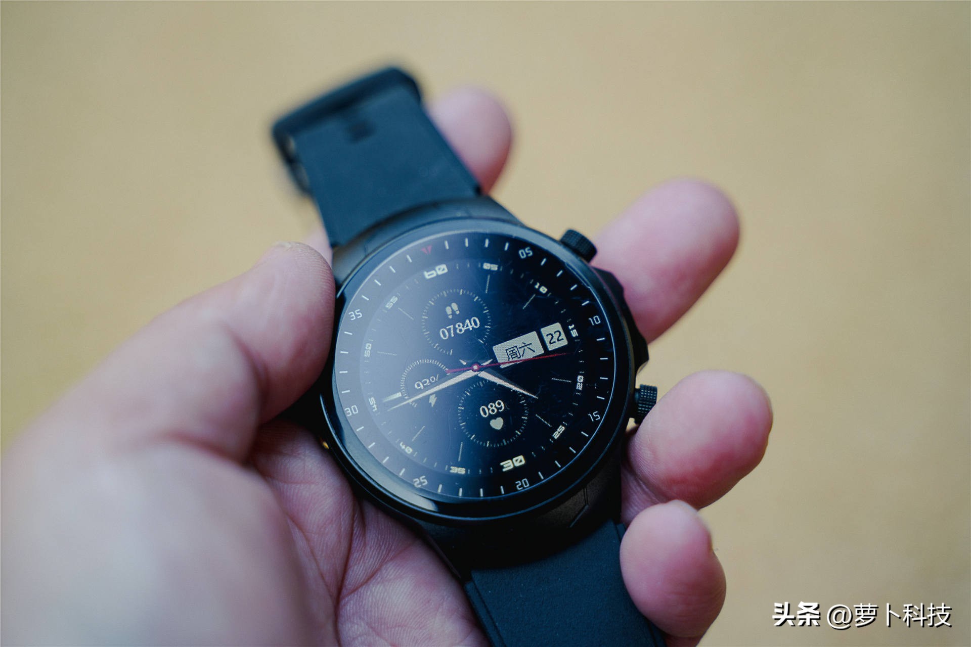 罗能和dido血压监测手表对比评测,dido手环测血压手表好用吗