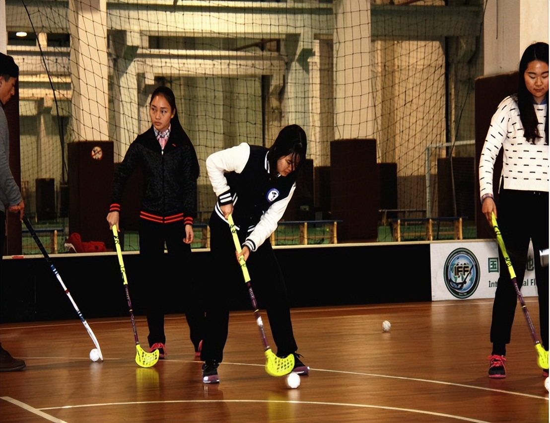 体育活动意外受伤谁负责,学校运动场意外受伤谁负责