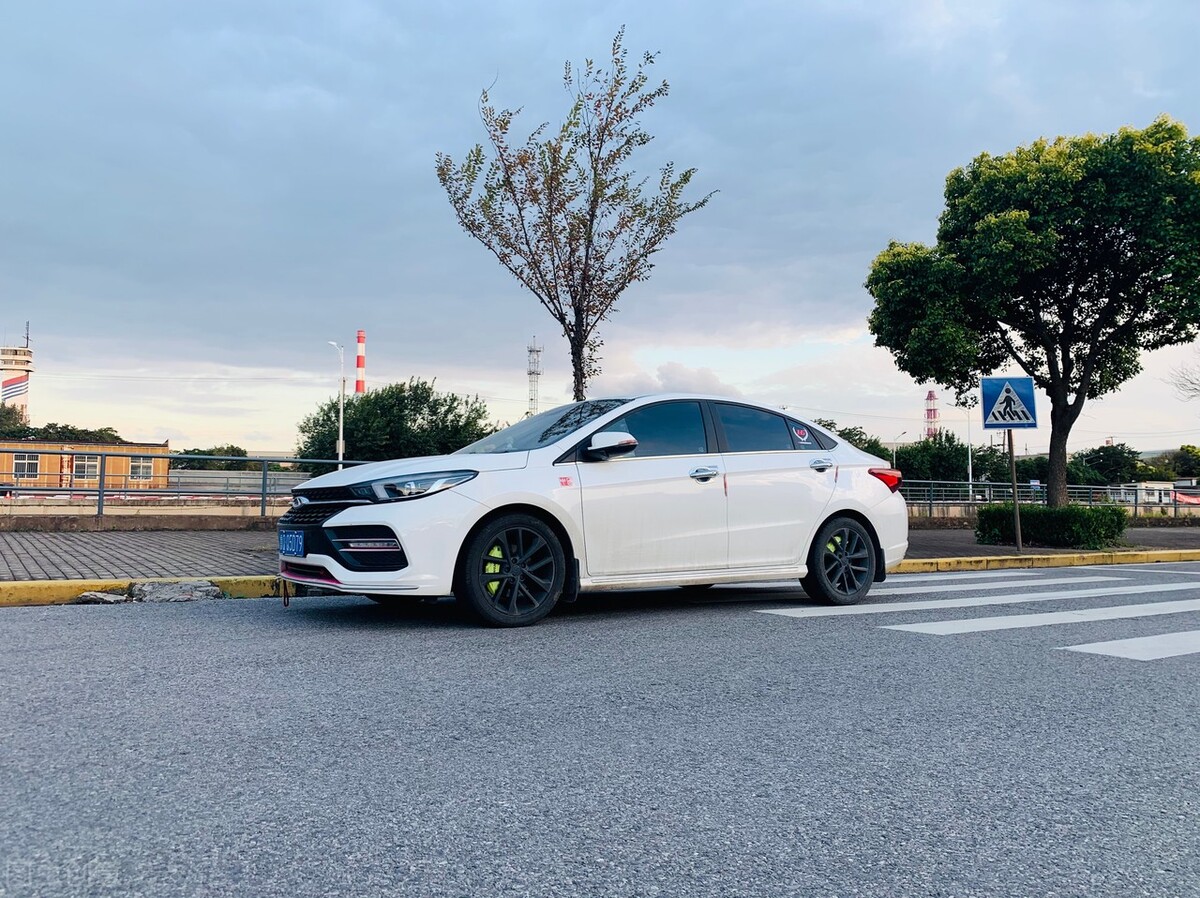 奇瑞和吉利最便宜的车对比,为啥国产车只拿吉利长安奇瑞对比