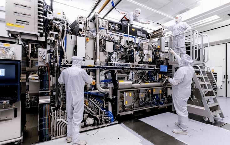 荷兰的光刻机前景怎么样,荷兰光刻机巨头披露中国订单