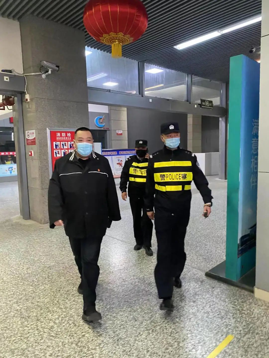 我在岗位上|郑州公安:五一,有我们在,请您放心!