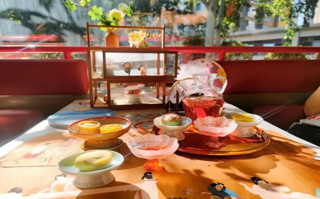 陕西*物文**展览出奇招！“跳”出展柜，“登”上云端，“走”进生活……