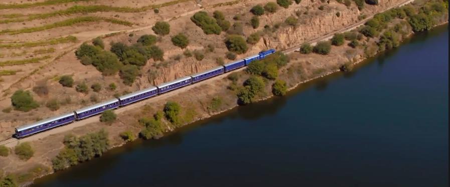 最奢华的“蓝色”列车：乘坐的人非富即贵，40个小时花费3万多