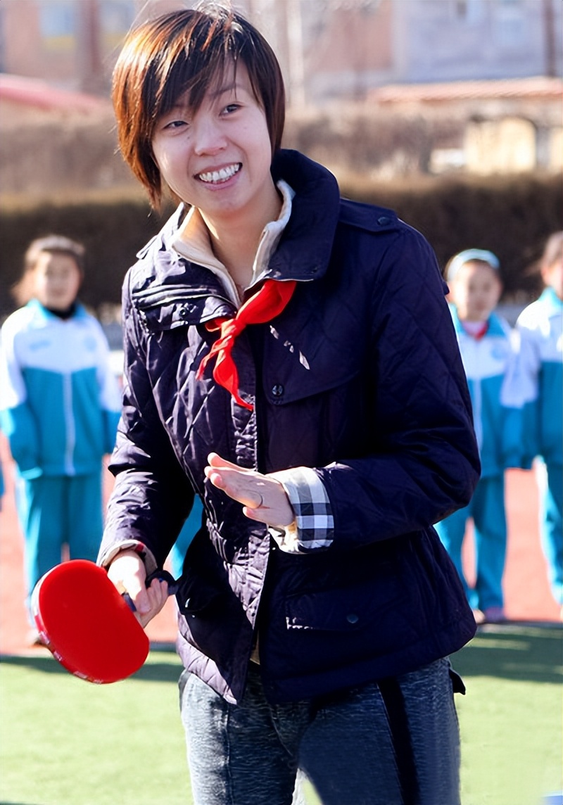 张怡宁妈妈王凤英采访,张怡宁徐威女儿