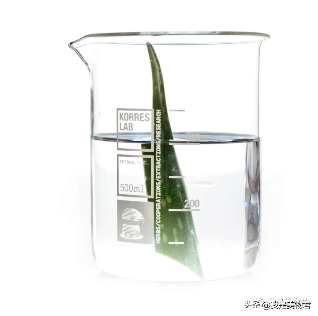 夏天敷补水保湿面膜,敷个面膜补补水分