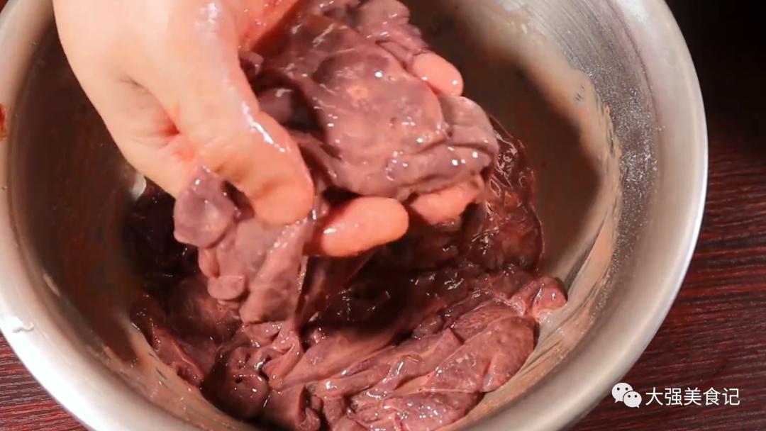 老年人阳过之后吃什么补品,建议中老年人多吃高叶酸食物