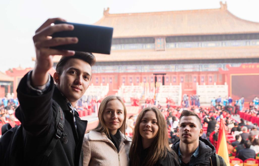 空集装箱堆满港口有所缓解吗,为什么大量空集装箱滞留国外港口