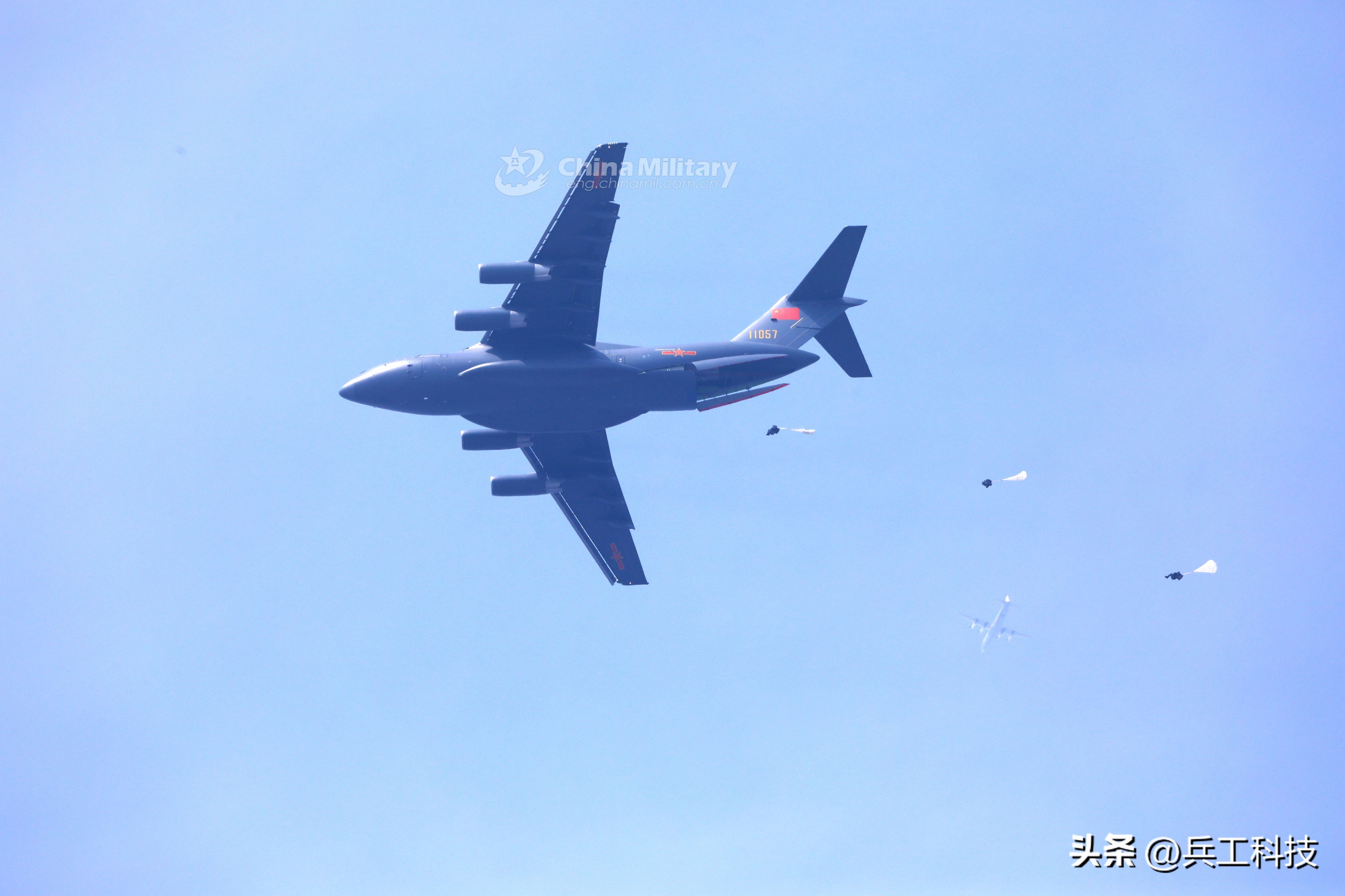 空降兵有几架运20,运20能空降多少伞兵