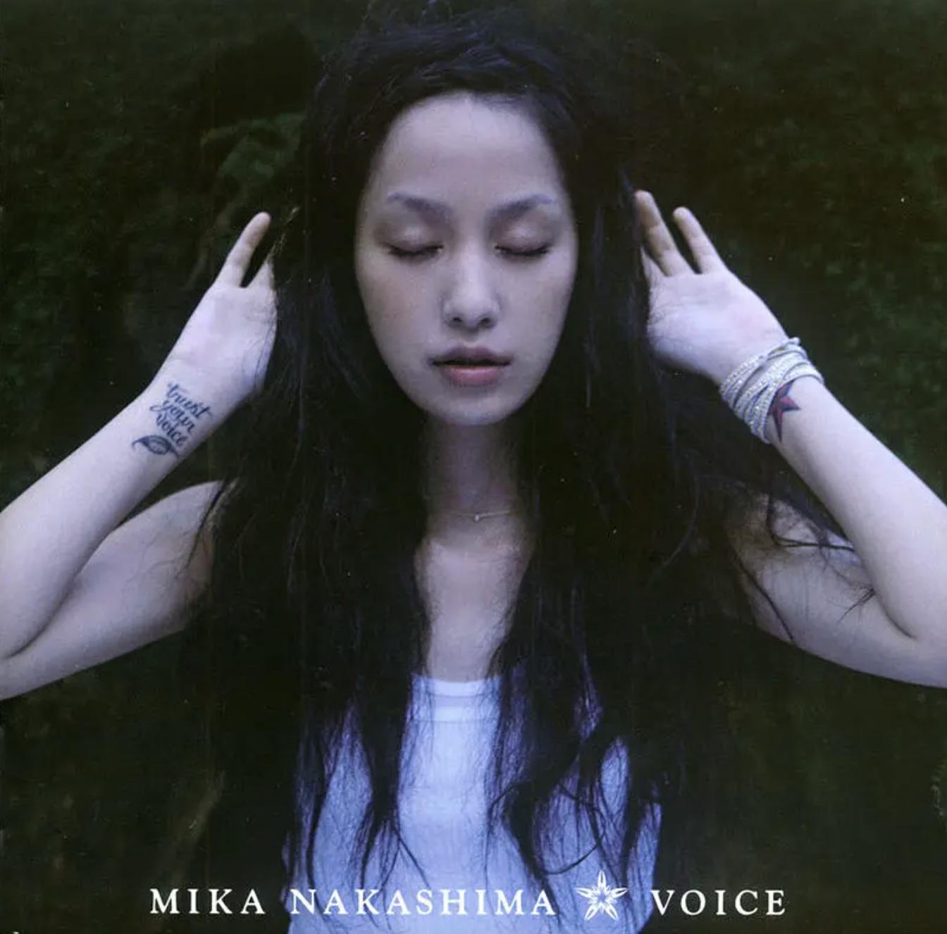 折磨ai,IU自曝患耳疾