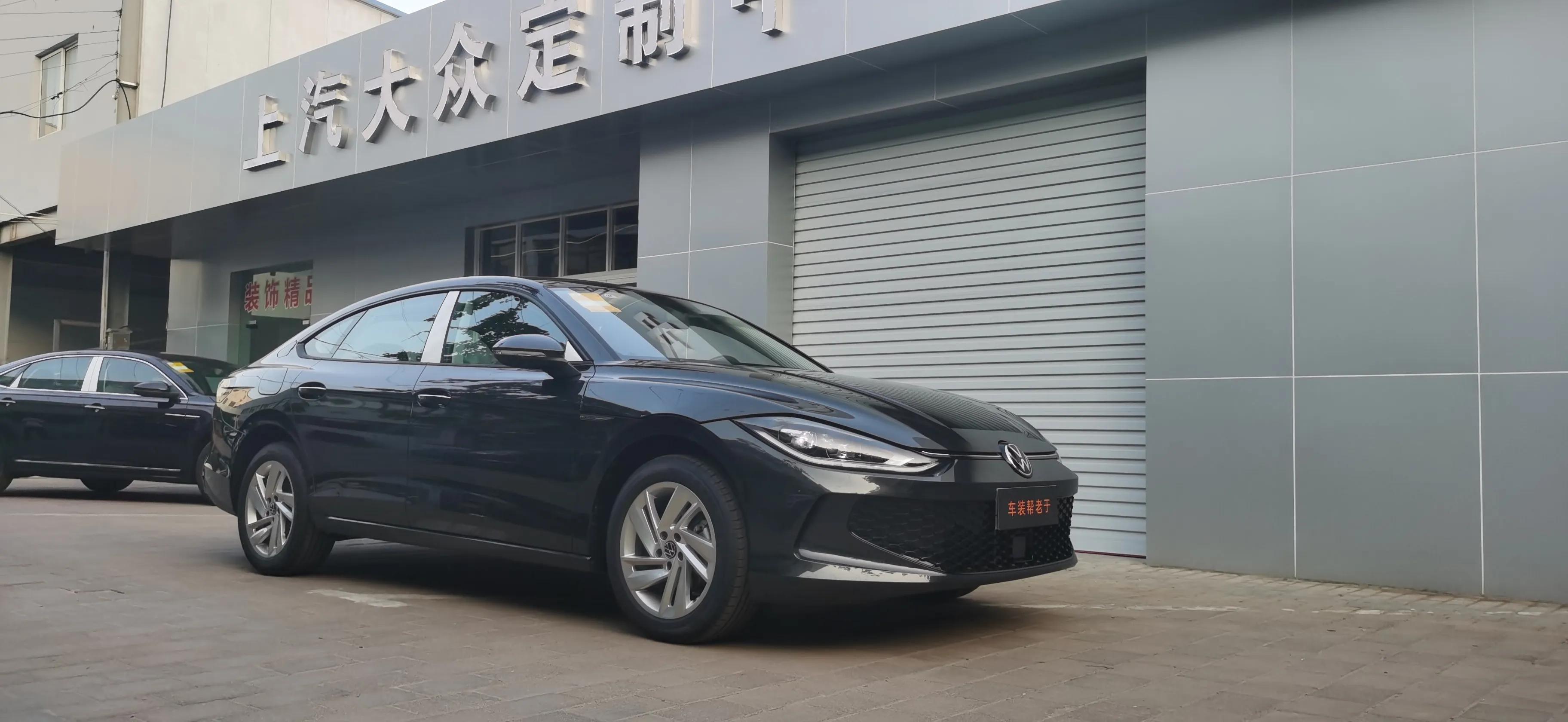 凌渡2022款凌渡l280tsi超辣旗舰版,凌渡2023款280tsidsg炫辣版