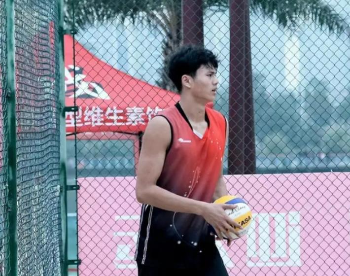 男排球员死亡,男排队员猝死的最新消息